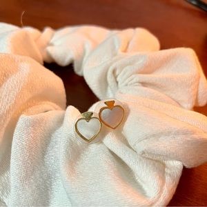 Bundle 3 for $10! 🛍️ Stud earrings - gold and white